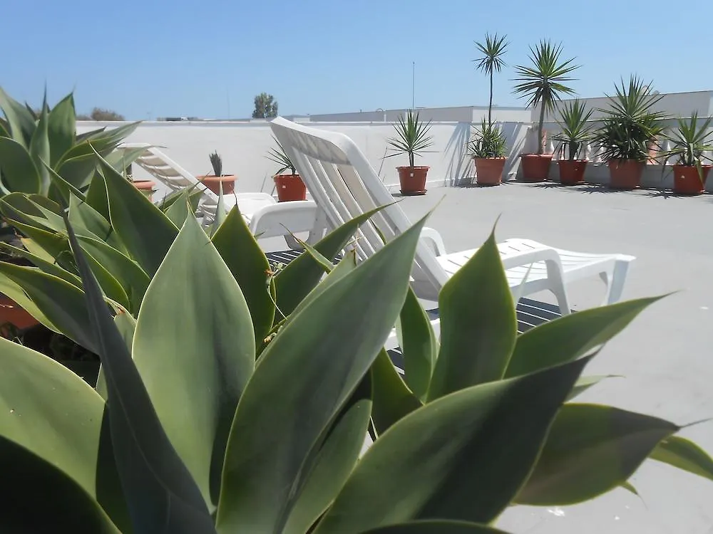 Boutique Hotel Marina S. Roque ラゴス 2*,