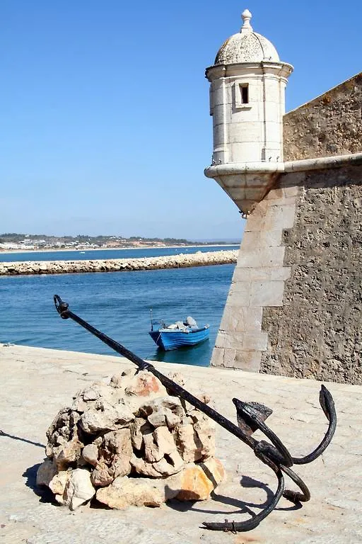 Boutique Hotel Marina S. Roque Lagos 2*,